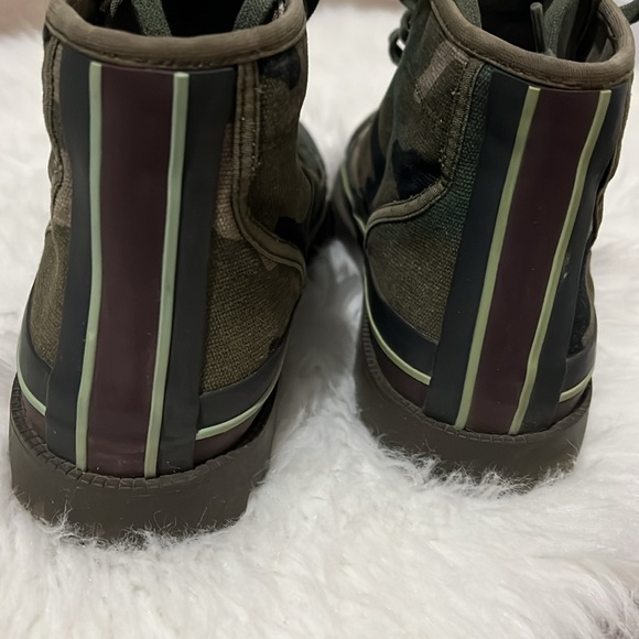 VALENTINO GARAVANI men's boot-style sneakers, Size 10 us. - Picture 4 of 12